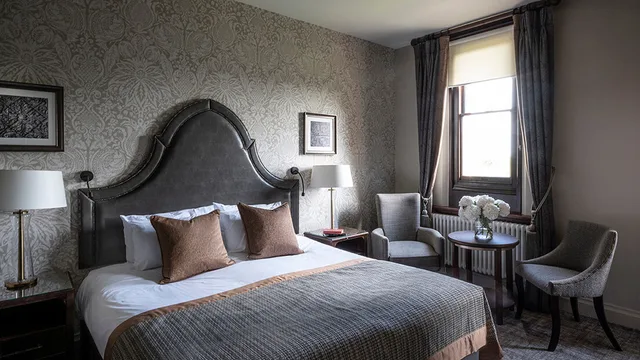 غرفة سوبيريور بسرير مزدوج، Stanbrook Abbey 1/3