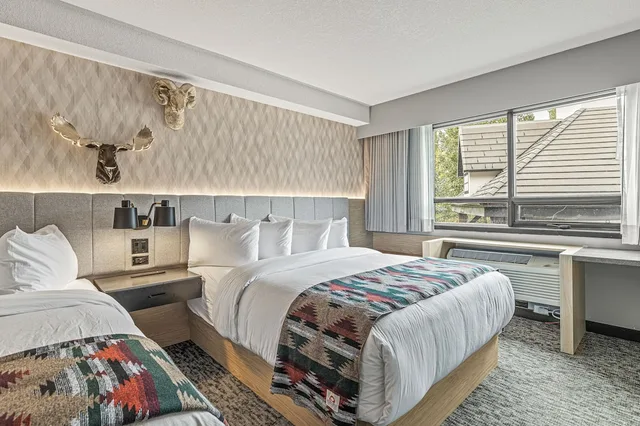 غرفة عائلية، Everwild Canmore - Nordic Spa & Hotel 5/10