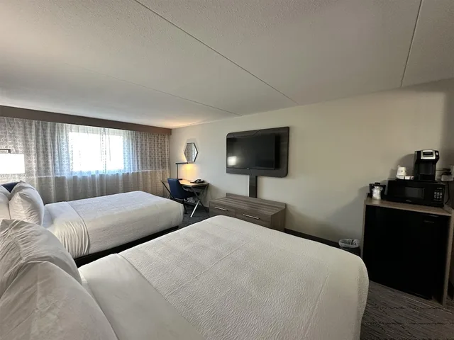 غرفة قياسية كبيرة بسريرين كوين، Best Western Plus Downtown Tacoma 1/5