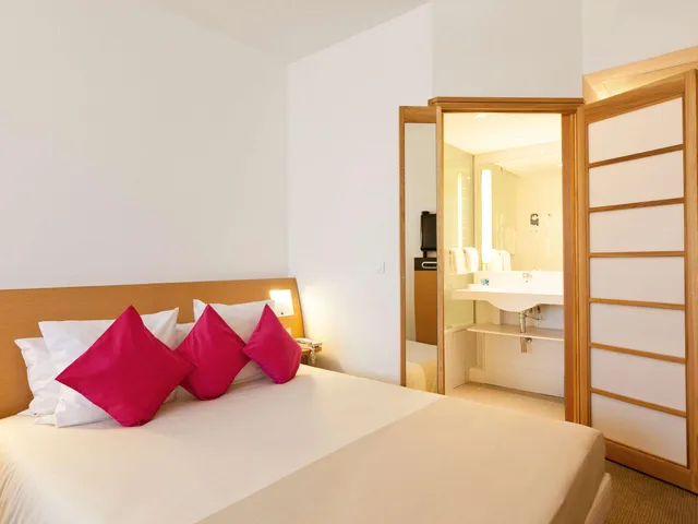 غرفة سوبيريور مفردة، Novotel Tunis 2/9