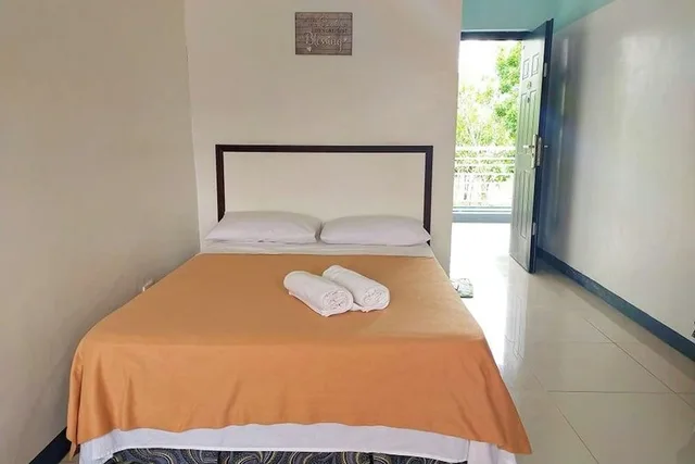غرفة قياسية مزدوجة، EC Hotel near Laoag Airport by ZUZU 1/4