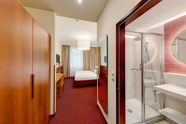 Budget, Double Bed, Street View، Austria Classic Hotel Wien 7/8