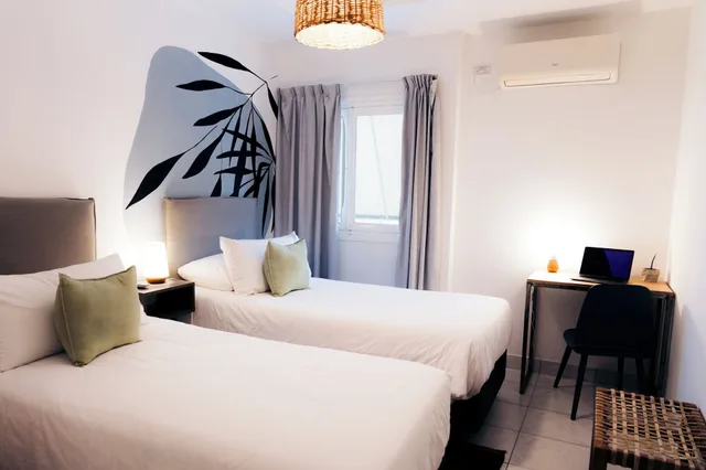 Compact, Twin Beds, Bunk Bed, Private Bathroom، Socialtel Salta Argentina 1/8