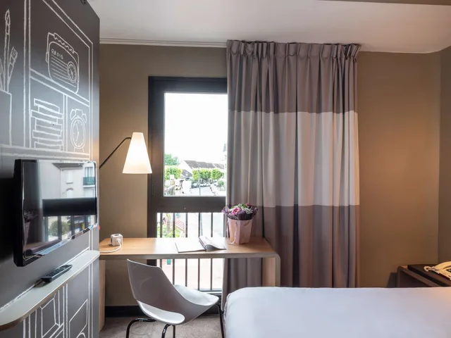Standard, Double Bed, IBIS SAINT GRATIEN 3/10