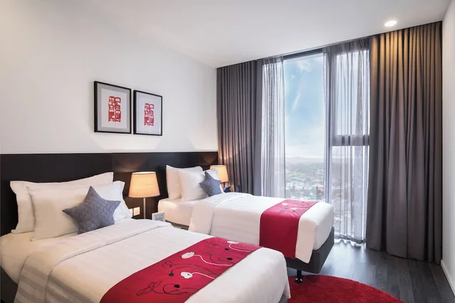 شقة بريميير بسرير كينج وسريرين منفصلين بغرفتي نوم، Somerset West Point Hanoi 1/10
