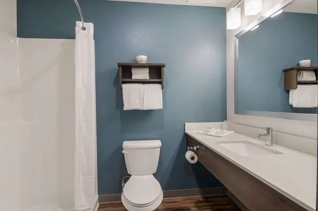 Suite, 2 Queen Beds, WoodSpring Suites Broomfield - Westminster 9/10