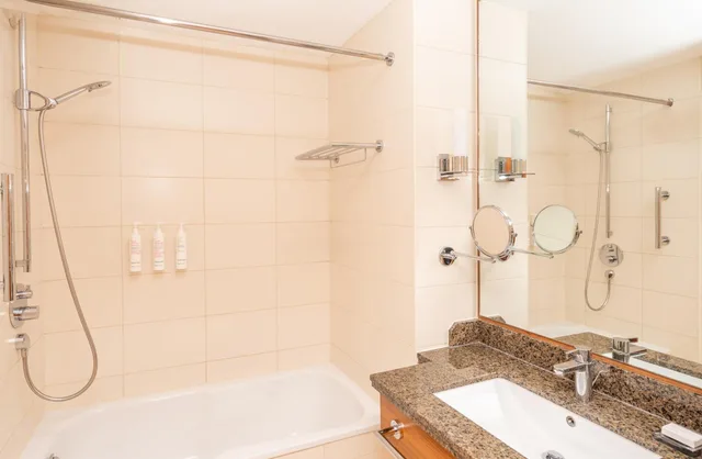 غرفة قياسية، Radisson RED London Twickenham 5/8