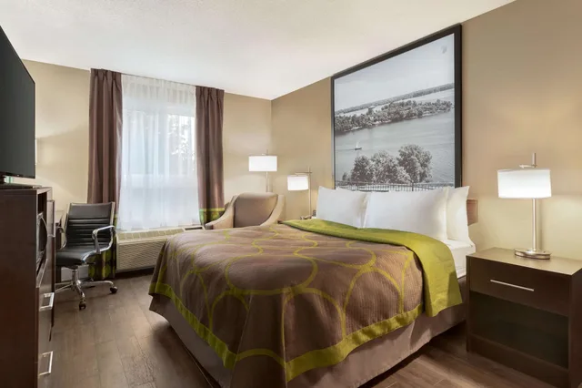 غرفة بسرير كينج، Super 8 by Wyndham Ajax/Toronto On 1/10