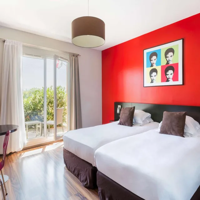 Comfort, King Bed, Executive Level, Kitchenette، Best Western Park Hotel Geneve-Thoiry 1/7