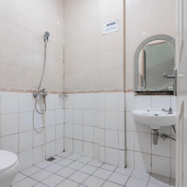 غرفة سوبيريور بسرير مزدوج، RedDoorz Plus At Hotel Sofia Pangandaran 10/10