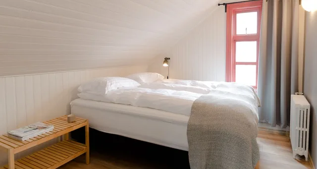 شقة بسرير كوين وسرير فردي بشرفة بغرفتي نوم، Old Charm Reykjavik Apartments 1/2