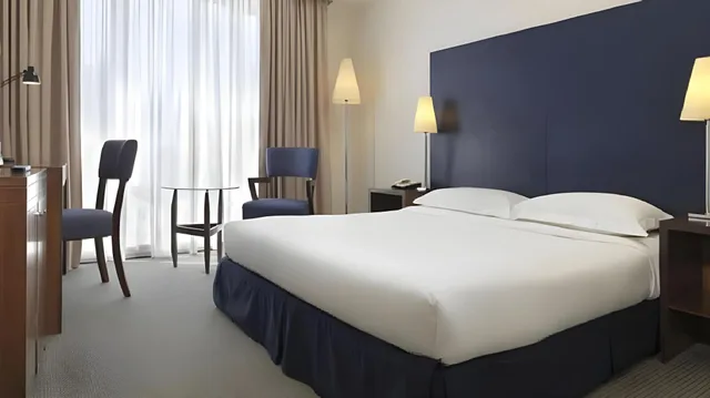 Superior, Single Bed, Hotel Capitol Kuala Lumpur 3/3