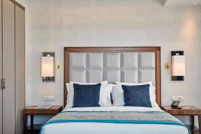 Suite, Double Bed, Balcony, Electra Metropolis Athens 5/7