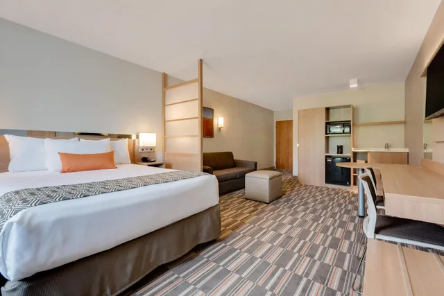 Studio, Suite, Queen Bed, Sofa, Microtel Inn And Suites By Wyndham Clarion 1/5