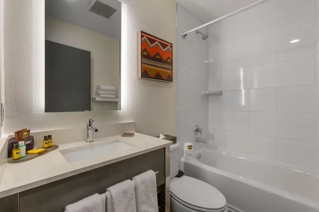 غرفة قياسية بسريرين كوين لذوي الإعاقة، Best Western Plus Yuma Foothills Inn & Suites 7/8
