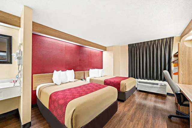 غرفة قياسية بسريرين مزدوجين للمدخنين، Econo Lodge London North 4/6