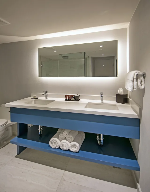 Renovated, Pines, Connecting, 1 King and 2 Queen Beds, Ocean View، La Jolla Cove Suites 3/3