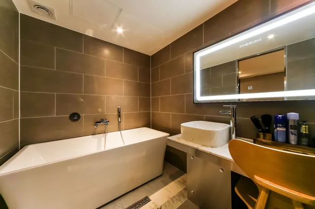 Vip, Double Bed، Cherish Hotel 5/5