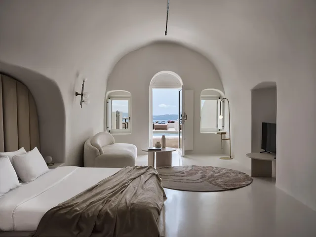 Executive, Suite, King Bed, Plunge Pool، Andronis Boutique Hotel 1/4