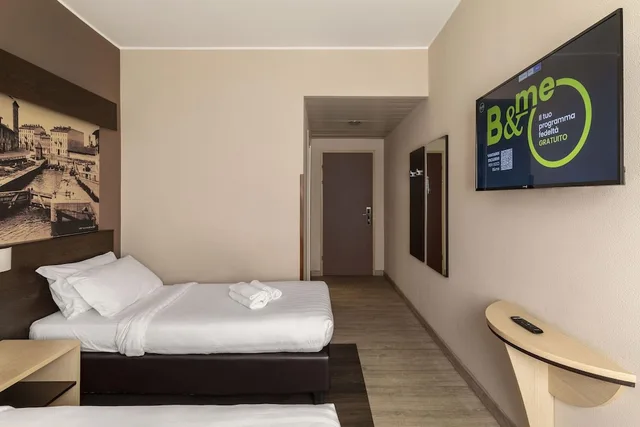 Twin Room Comfort, B&B Hotel Milano Portello 1/10