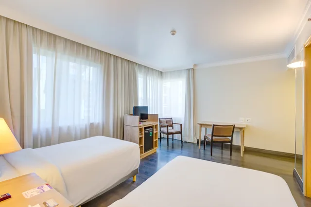 غرفة بسريرين منفصلين، Park Inn By Radisson Berrini 5/6