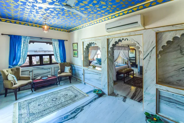 Lake, Suite، Udai Kothi 2/2