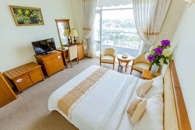 غرفة فاخرة بسريرين منفصلين بإطلالة على النهر، Thien An Riverside Hotel 6/10