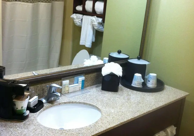 Study, King Bed، Hampton Inn New Bern 7/8