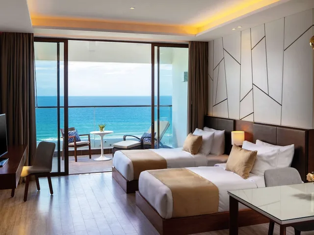 إقامة متصلة بسرير مزدوج بإطلالة على البحر مع أريكة، Movenpick Resort Cam Ranh 4/10