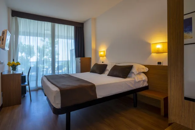 غرفة بسرير مزدوج، Hotel Cristallo Rimini 1/6