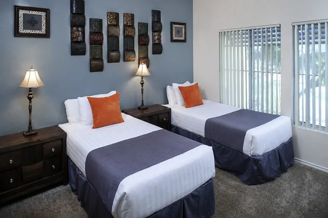 3 Bedrooms, Condo, Deluxe, 6 Beds, 2 Bathrooms، Meridian CondoResorts 8/10