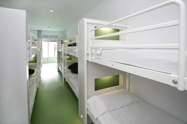 Mixed Dorm, 14 Beds، Sant Jordi Hostels Rock Palace 2/2