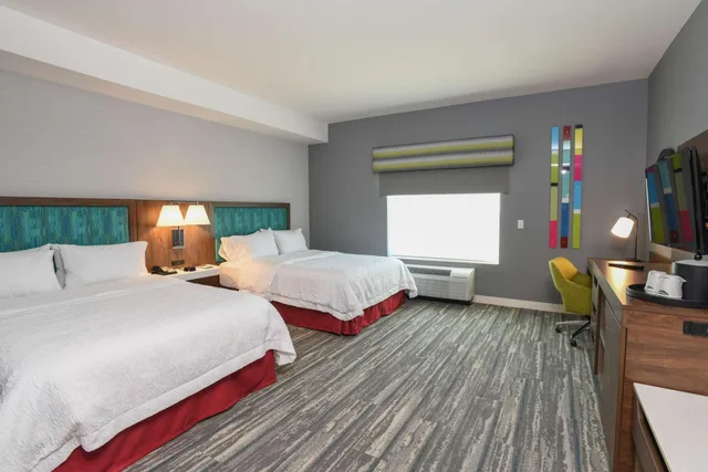 Room, 2 Queen Beds, Bathtub, Accessible, Hampton Inn and Suites Cincinnati Liberty Township 1/5