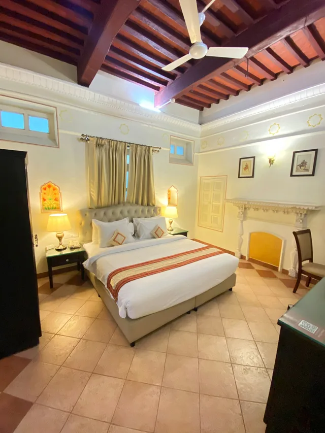 غرفة تقليدية بسرير كينج، Ramgarh Heritage A Luxury Boutique Resort 1/9