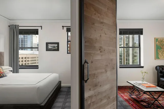 جناح بسرير كينج مع أريكة، Palladian A Kimpton Hotel 4/6