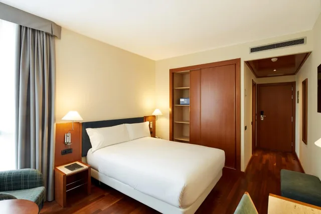 غرفة سوبيريور بسرير كينج، Sercotel Cornella Barcelona (ex. Nh Cornella) 4/10