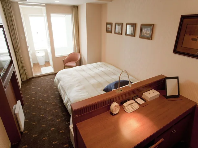 غرفة بزنس بسرير كينج بإطلالة بحوض استحمام للمدخنين، Hotel Boston Plaza Kusatsu 2/2