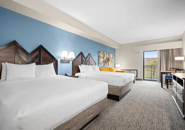 Suite, 2 Queen Beds, Balcony or Patio، Camelback Resort 1/3