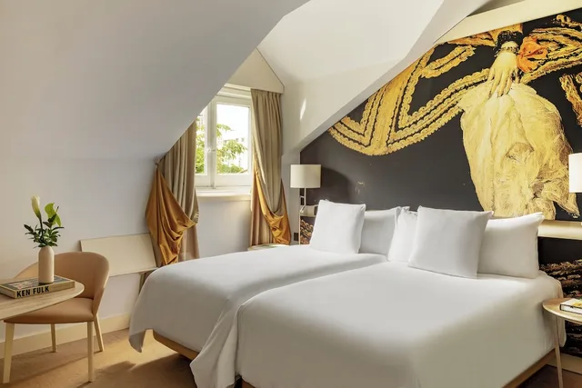 Three Bedroom Suite Redlevel, Palacio de Los Duques Gran Melia 2/3