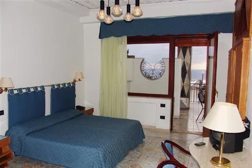 Double Internal View Room، Vello d Oro 1/1