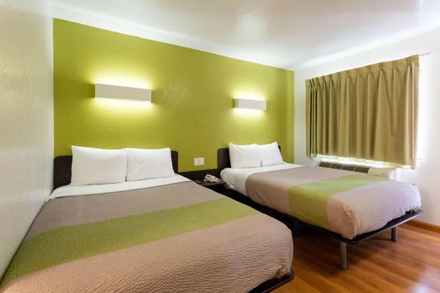 غرفة ديلوكس رباعية للمدخنين، Motel6 Camp Springs, DC - South Camp Springs 5/10