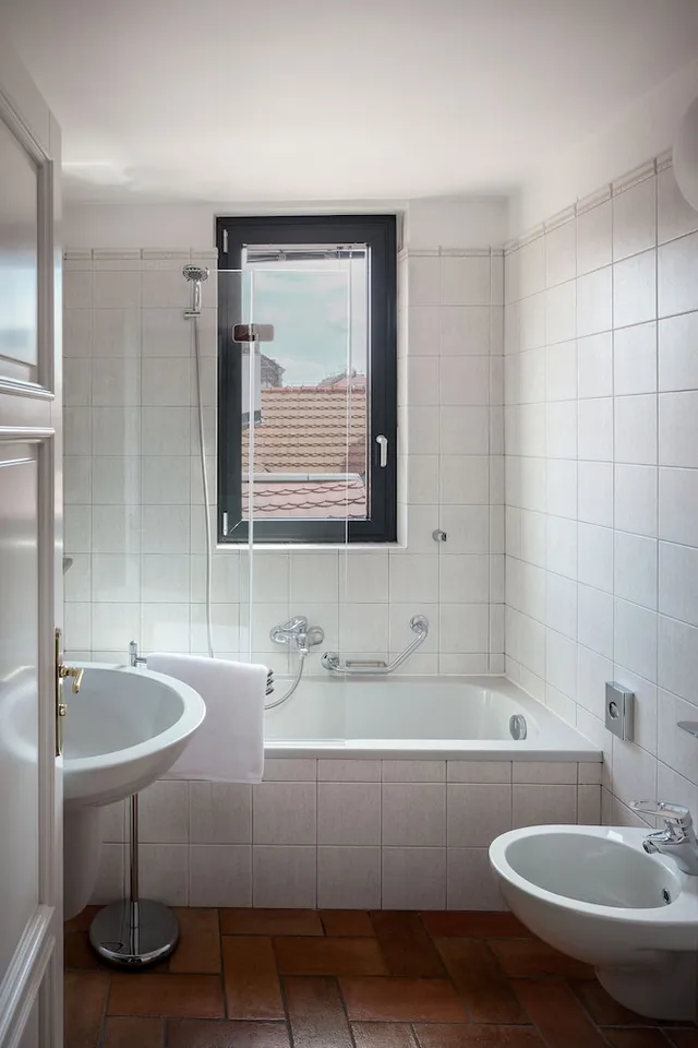 جناح بسرير كينج، Hotel Roma Prague 7/8
