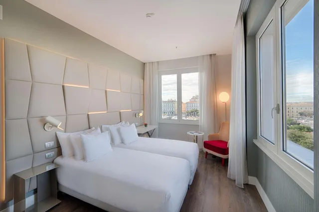 غرفة بريميوم بسرير مزدوج أو سريرين منفصلين، Nh Collection Roma Palazzo Cinquecento 1/8