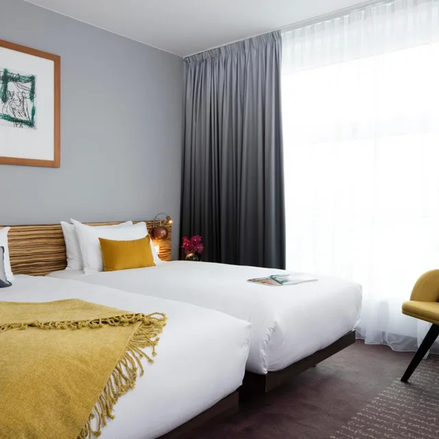 Art, Single Bed, Courtyard View, ART'OTEL BERLIN MITTE 1/8