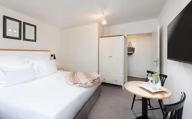 Holiday Home, Double Bed, Precise Resort Marina Wolfsbruch 1/3