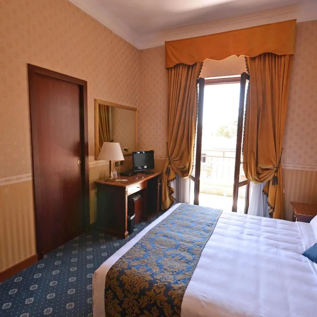جناح عائلي، Hotel Cilicia 2/8