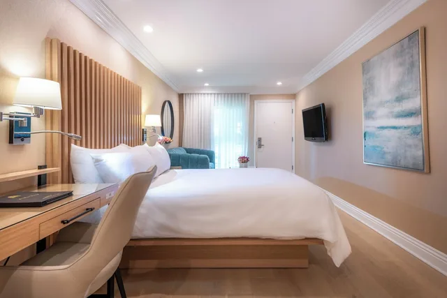 جناح جونيور بسرير كوين، Beverly Hills Plaza Hotel & Spa 1/2