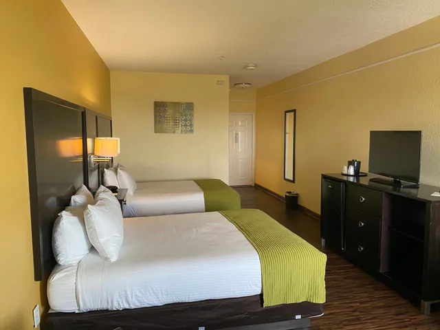 غرفة بسريرين كوين لذوي الإعاقة، Galveston Beach Hotel 1/10