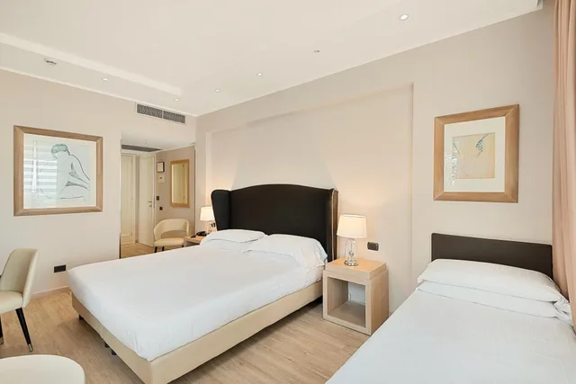 غرفة ثلاثية بشرفة، Hotel Excelsior 1/9