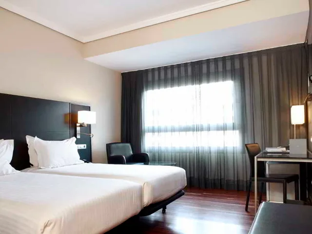 غرفة قياسية بسرير مزدوج، B&B HOTEL Vitoria General Alava 1/3